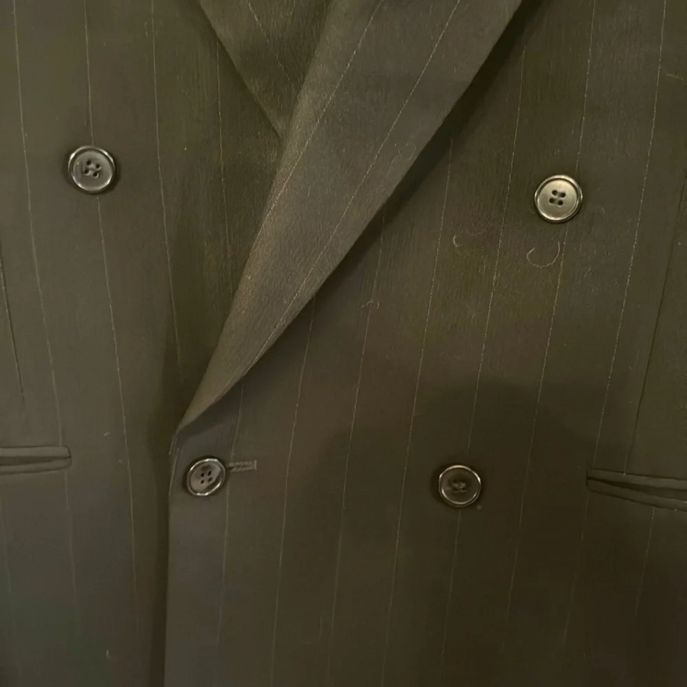 Giorgio Armani Pristine Black Double Breasted Blazer. Quality pin-stripe 39R